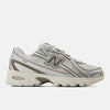New Balance 740 unisex